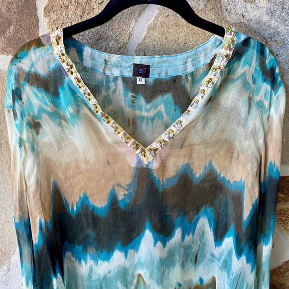 B sheer long sleeve top - Picture 2 of 16